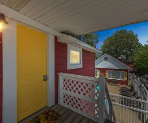 Photo 4 - Dave's Last Resort - Poolside Cabin 4