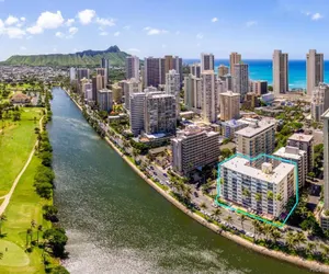 Photo 2 - Serene Ala Wai Palms 2-Bedroom