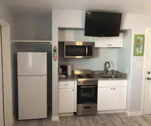 Photo 5 - BeachGate Condo Suites and Oceanfront Resort  - Deluxe Suite Sleeps 4 #1