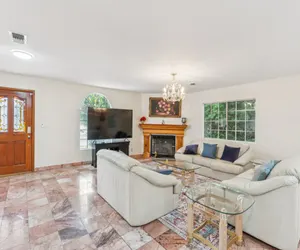 Photo 2 - Russell House Near Hollywood & Griffith Park