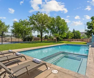 Photo 2 - The Country House