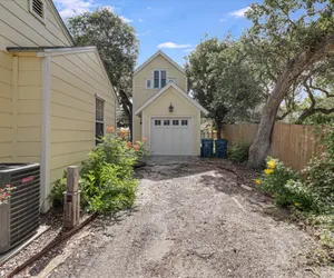 Photo 5 - Rockport Bungalow