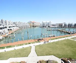 Photo 4 - Harbour Island 28D