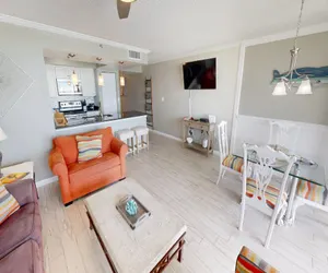 Photo 3 - Magnolia House 209