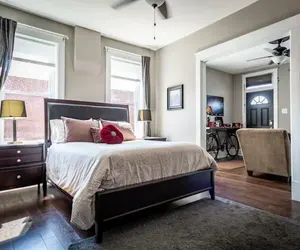 Photo 4 - The Chocolate Suite - Walkable and Peaceful
