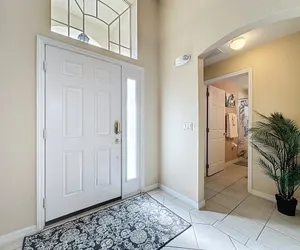 Photo 4 - Spacious 4 BED villa with pool/spa and game room