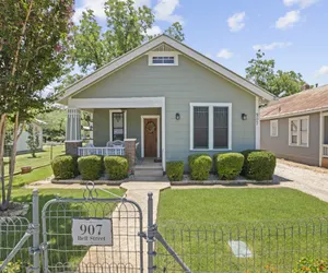 Photo 2 - 1929 Craftsman Charmer