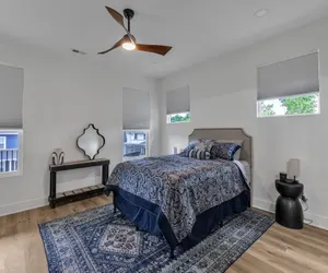 Photo 5 - Brand-New 4BR Unique Design Near Downtown Indy