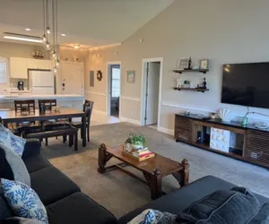 Photo 2 - Magnolia North 4846-304