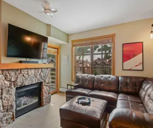 Photo 5 - Passage Point 1 Bedroom Condo #406