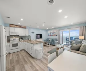 Photo 3 - Turtle Cove2-Newly Listed 2025