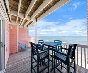 Photo 4 - Turtle Cove2-Newly Listed 2025