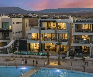 Photo 5 - Luxury Beachside