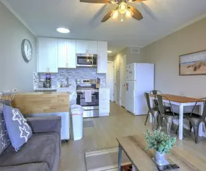 Photo 2 - Palmetto Beach Retreat - HHBT Resort (B349)