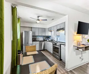 Photo 3 - Sandy Shores Suite 8