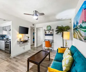 Photo 2 - Sandy Shores Suite 8
