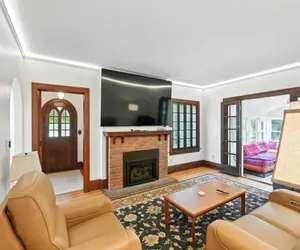 Photo 2 - Charming Manville Heights Cottage Retreat