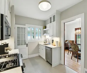 Photo 4 - Charming Manville Heights Cottage Retreat