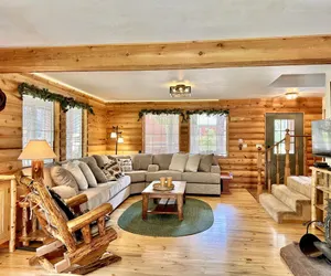 Photo 2 - Blue Pine Forest Lodge
