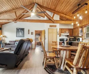 Photo 5 - Austin's Mountain Hideaway
