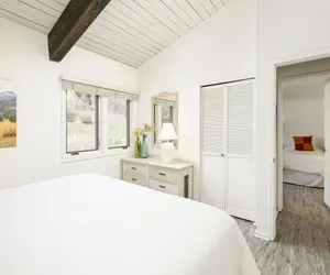 Photo 3 - 3 bedroom condo with hot tub!