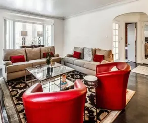 Photo 4 - Spacious 5BR | Sleeps 10 | University District