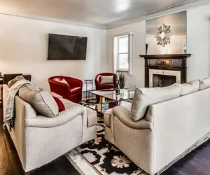 Photo 5 - Spacious 5BR | Sleeps 10 | University District