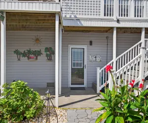 Photo 4 - Coastal Retreat Steps from Private Beach