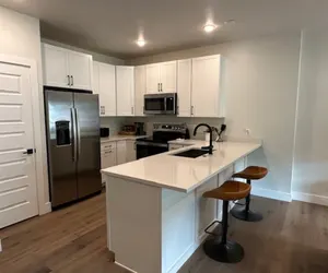 Photo 4 - Luxury Stay Meets Family Fun: Premier 1BR Retreat