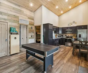 Photo 3 - Mountain Cabin Getaway Jacuzzi & Stunning Views