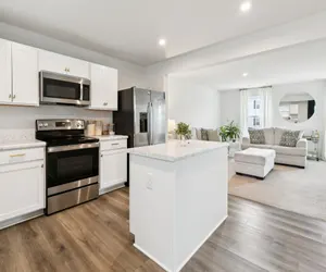 Photo 2 - Modern DownTown Retreat Near Swamp Rabbit Trail