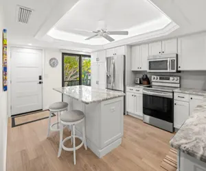 Photo 2 - Pointe Santo D27