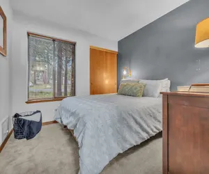 Photo 5 - Cozy Condo with Fireplace - Tamarack 3