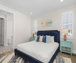 Photo 5 - 209 Seabreeze Escape: NEW Spacious 5-Bedroom Pool Home