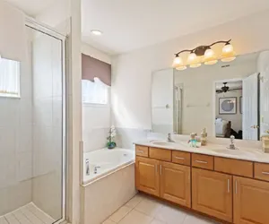 Photo 5 - WS192TL Watersong 5 bed pool home