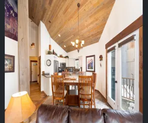 Photo 3 - Peaks 73 - 4BR Townhome w/ Hot Tub & Ski-In/Out