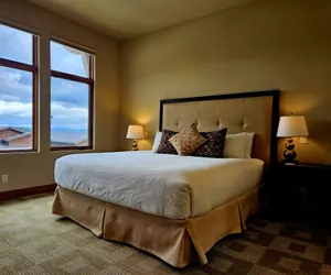 Photo 5 - Scotchman View - Luxury 3BR with Balcony
