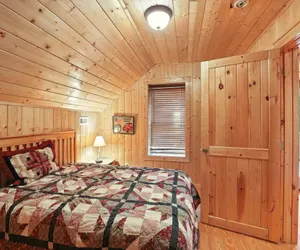 Photo 4 - Secluded Mountain Retreat with Stunning Views