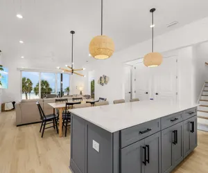 Photo 5 - 5350 Chasing Sunshine: 5BD/4.5BA Pool Home!