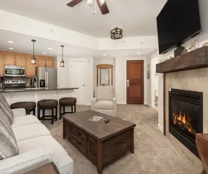 Photo 2 - Premium Unit 4663- Fraser Crossing/Founders Pointe