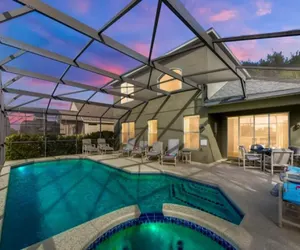 Photo 2 - Emerald Magic - 5 BR w/ Private Pool -Near Disney