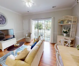 Photo 3 - Magnolia North 4872-203