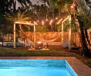 Photo 5 - Friendly Fox Luxury Pool & Spa - Near DT & Beach