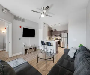 Photo 3 - Central Relaxing 1BR Phoenix Retreat near Airport