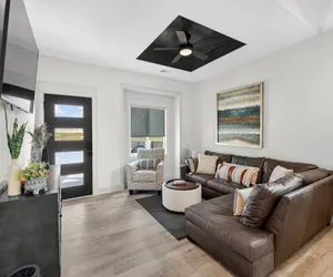 Photo 2 - Plush & Roomy - Perfect for All Ages near KU & KC