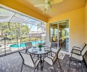 Photo 4 - Near Disney Amazing 5 Bd Home - Private Pool