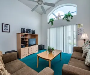 Photo 3 - Villa Near Disney 4 Bd 3 Bt with Private Pool Quiet Comminuty