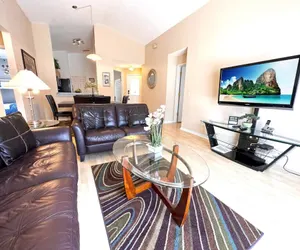 Photo 4 - Less than 10 minutes from Disney 3Bd Villa with Pool