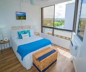 Photo 3 - Beachy Modern 2-Bedroom @ Sun-Kissed MV