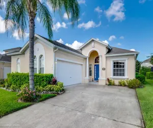 Photo 3 - 4Bd Pool Villa in Calabay Parc Close to Disney Sleeps 8